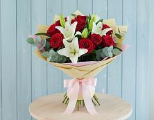 Букет цветов из:  Лилии и Розы #REPLACE_PRED# Хилоке