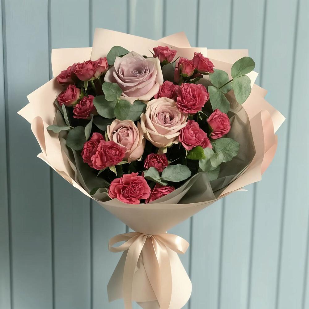 Букет цветов из: Гвоздики и Розы в Хилоке