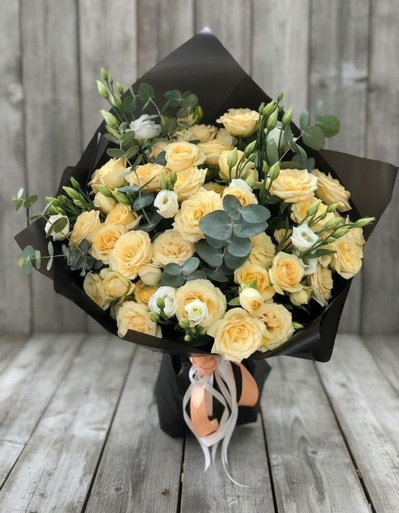 Букет цветов из: Розы и Лизиантусы в Хилоке