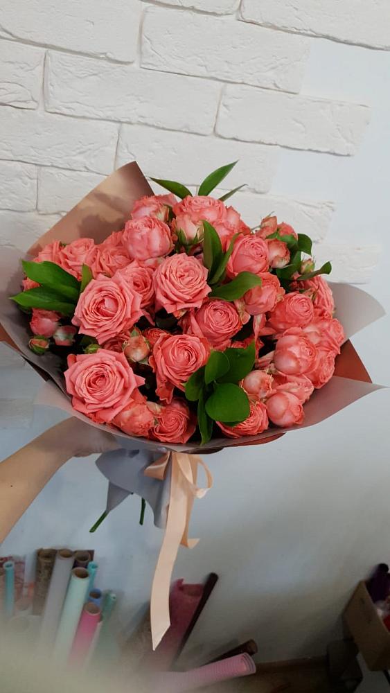 Букет цветов из: Розы в Хилоке