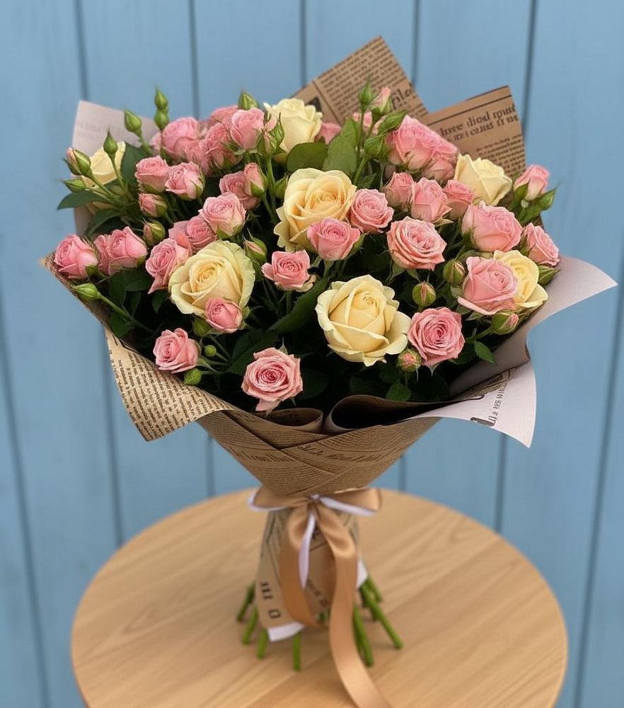 Букет цветов из: Розы в Хилоке