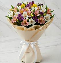 Букет цветов из:  Альстромерии в Хилоке