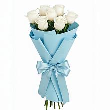 Букет 7 белых роз Проуд в Хилоке