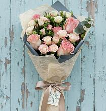 Букет цветов из:  Розы в Хилоке