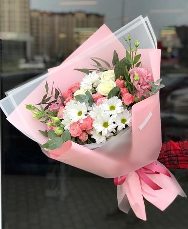 Букет цветов из: Розы, Лизиантусы и Хризантемы в Хилоке