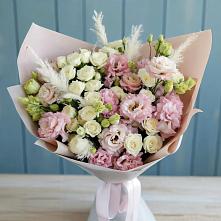 Букет цветов из:  Альстромерии и Розы в Хилоке