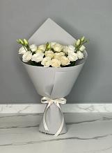 Букет цветов из:  Розы и Лизиантусы в Хилоке